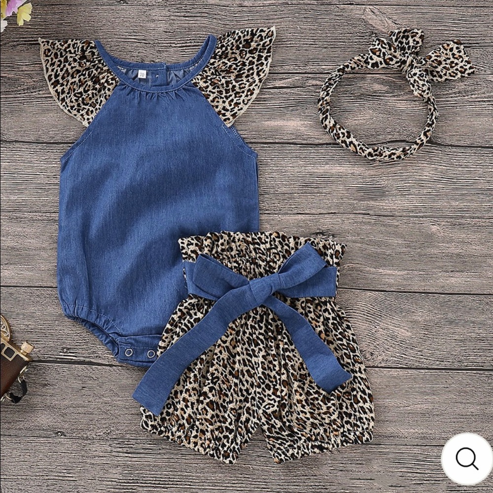 Denim and leopard short set!